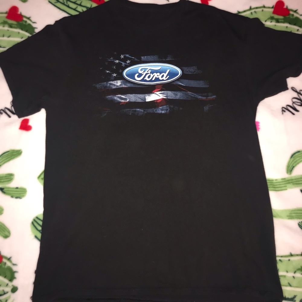 Men’s t shirt